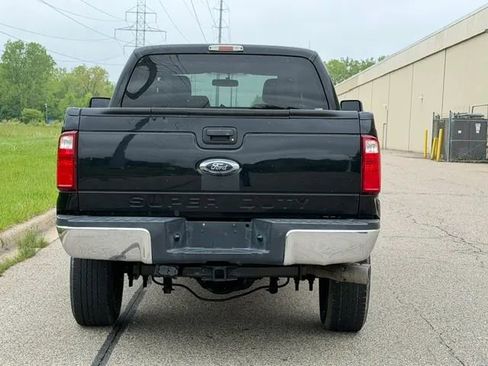 Used 2016 Ford F250 XLT w/ FX4 Off-Road Package AWD/4WD image 8