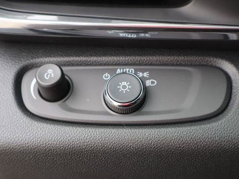 New 2026 Buick Envista Preferred FWD image 34