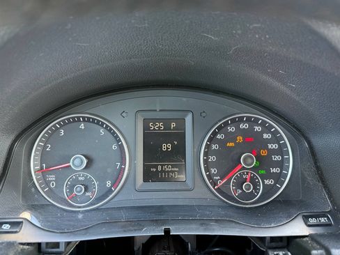 Used 2010 Volkswagen Jetta SE FWD image 23