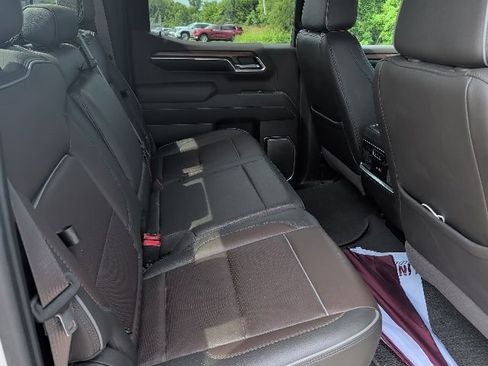 Used 2023 GMC Sierra 1500 Denali AWD/4WD image 11
