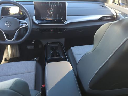 New 2026 Volkswagen ID.4 Pro image 19