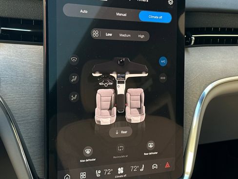 New 2025 Volvo EX90 Plus w/ Protection Package Premier image 24