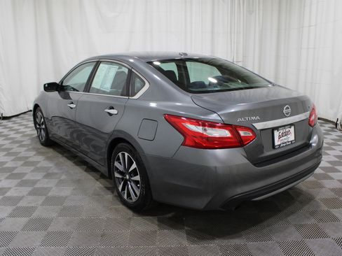 Used 2017 Nissan Altima 2.5 SV image 30
