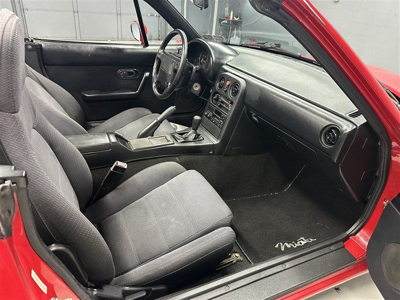 Used 1990 MAZDA MX-5 Miata RWD image 19