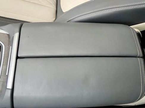 Used 2025 BMW X7 M60i AWD/4WD image 71