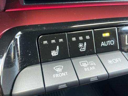 Certified 2024 Toyota Prius Prime Premium FWD image 23
