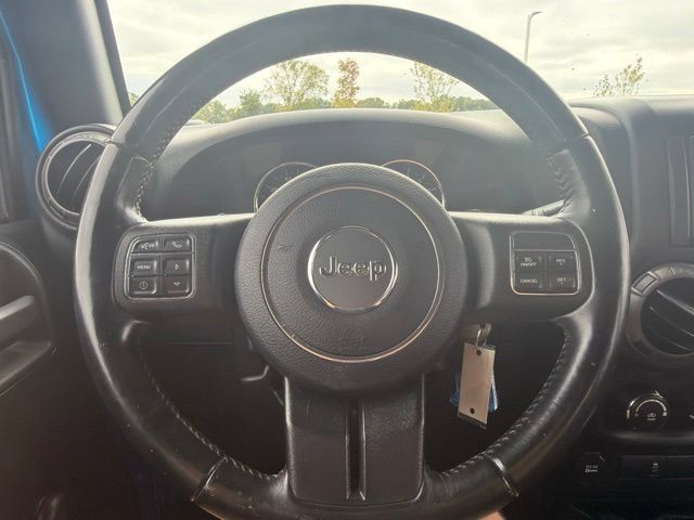 Used 2015 Jeep Wrangler Unlimited Sport w/ Connectivity Group AWD/4WD image 28