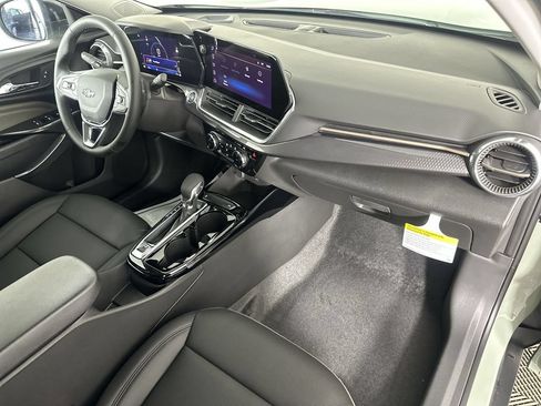 New 2026 Chevrolet Trax ACTIV w/ Driver Confidence Package FWD image 28