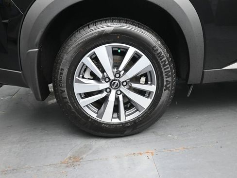 Used 2023 Nissan Pathfinder SL image 10