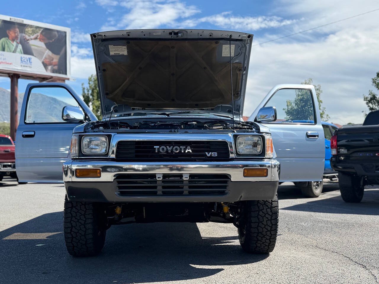 Used 1990 Toyota 4Runner SR5 AWD/4WD image 3