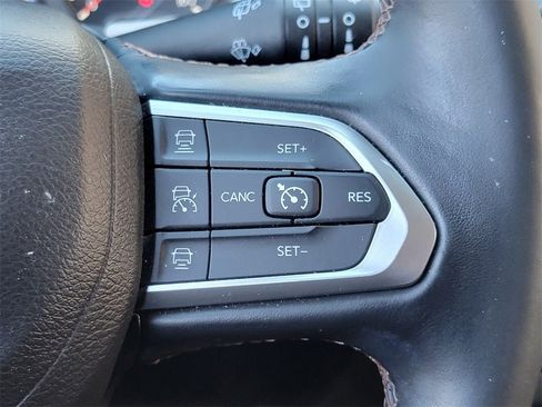 Used 2022 Jeep Compass Limited image 6