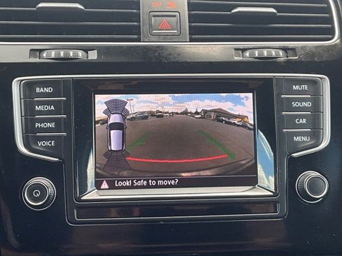 Used 2015 Volkswagen GTI S FWD image 20