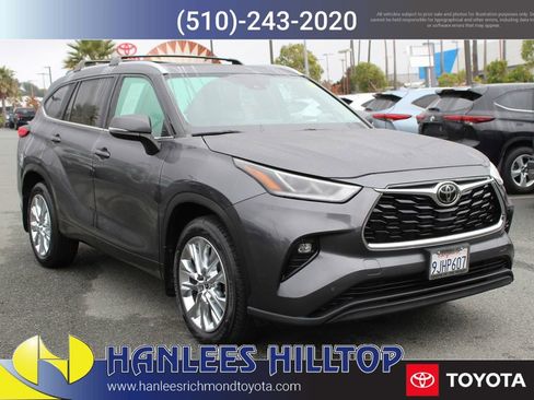 Used 2023 Toyota Highlander Limited image 5