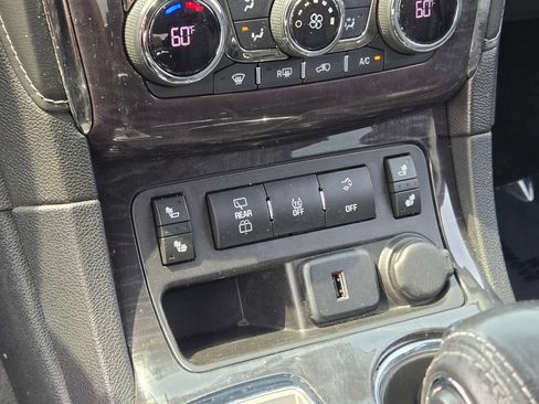Used 2015 Buick Enclave Leather FWD image 41