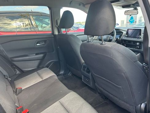 Used 2025 Nissan Rogue SV FWD image 4