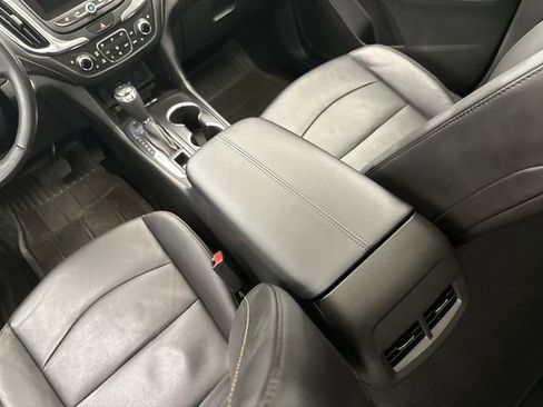 Used 2021 Chevrolet Equinox Premier image 26