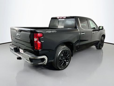 Used 2023 Chevrolet Silverado 1500 LTZ w/ LTZ Premium Package AWD/4WD image 7