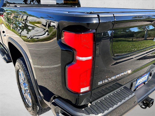 Used 2025 Chevrolet Silverado 2500 High Country w/ High Country Premium Package AWD/4WD image 29