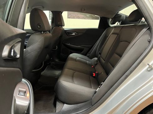 Used 2018 Chevrolet Malibu LS FWD image 19