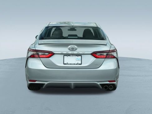 Used 2023 Toyota Camry SE FWD image 8