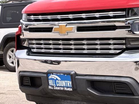 Used 2020 Chevrolet Silverado 1500 LT w/ Texas Edition RWD image 12