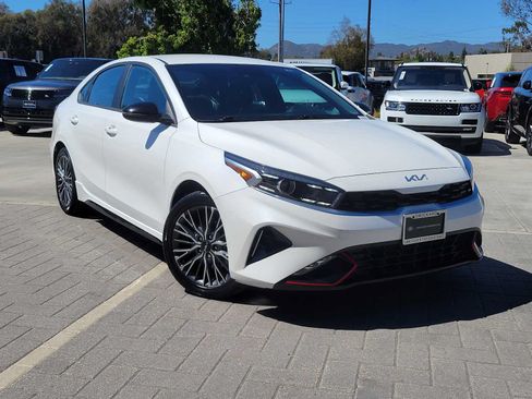 Used 2023 Kia Forte GT-Line FWD image 2