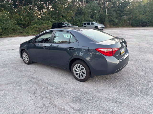 Used 2017 Toyota Corolla LE w/ Carpet Mat Package (TMS) FWD image 6