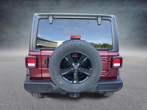 Used 2021 Jeep Wrangler Unlimited Sport AWD/4WD image 7