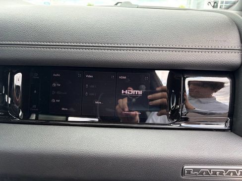 New 2026 RAM 1500 Laramie AWD/4WD image 21