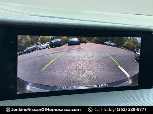 Certified 2025 Nissan Murano SV image 34