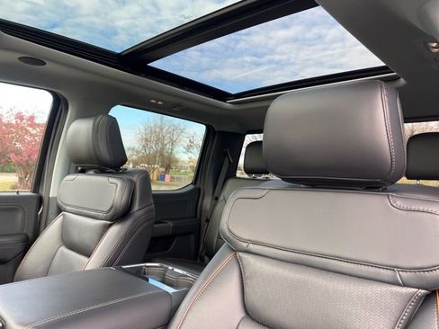 Used 2025 Ford F350 Lariat w/ Lariat Ultimate Package image 17