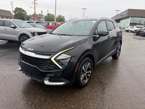 Certified 2023 Kia Sportage EX AWD/4WD image 3
