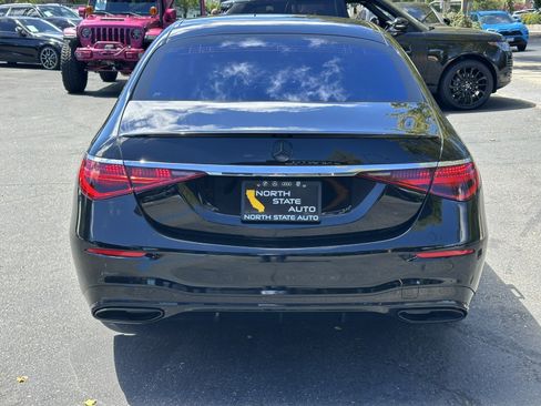 Used 2022 Mercedes-Benz S 500 4MATIC w/ AMG Line Package image 10