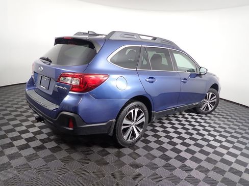 Used 2019 Subaru Outback 2.5i Limited w/ Popular Package #2 image 17