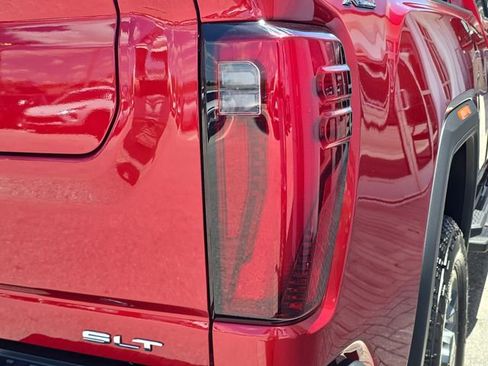 New 2026 GMC Sierra 2500 SLT w/ SLT Premium Package AWD/4WD image 8