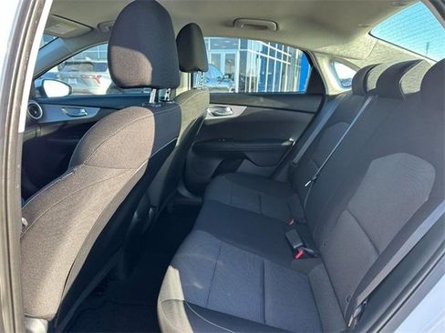 Used 2024 Kia Forte LXS w/ LXS Technology Package image 9