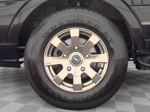 Used 2016 Ford Transit 250 148 Medium Roof w/ Exterior Upgrade Package RWD image 10