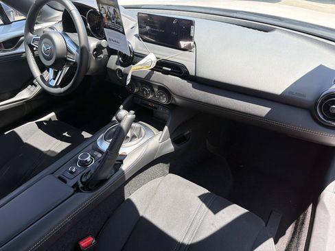 New 2026 MAZDA MX-5 Miata Club w/ Appearance Package RWD image 22