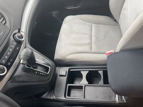 Used 2015 Honda CR-V LX image 22