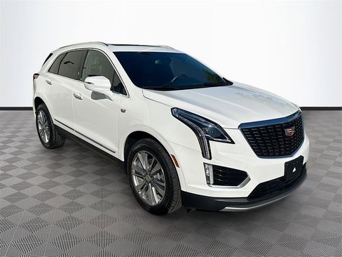 Used 2024 Cadillac XT5 Premium Luxury image 4