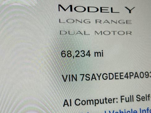 Used 2023 Tesla Model Y Long Range AWD/4WD image 28