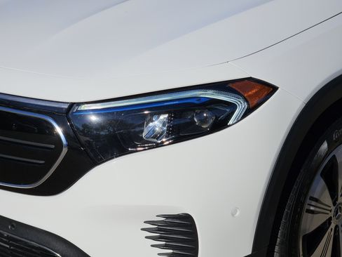 Certified 2023 Mercedes-Benz EQB 250+ image 9