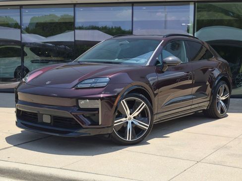 Certified 2025 Porsche Macan Turbo Electric AWD/4WD image 1