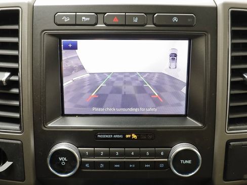 Used 2020 Ford Expedition Max XLT w/ Equipment Group 202A image 11