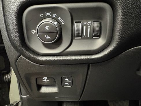 Used 2026 RAM 1500 Laramie AWD/4WD image 14