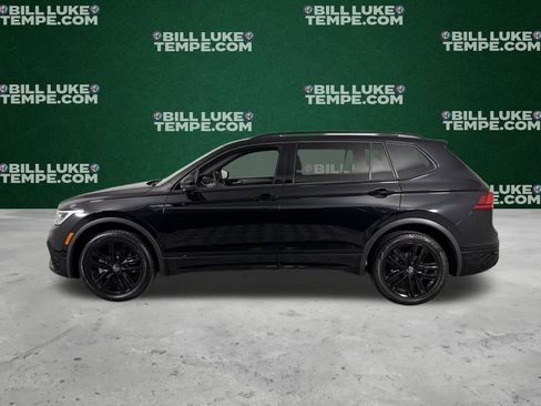 Used 2022 Volkswagen Tiguan SE R-Line image 10