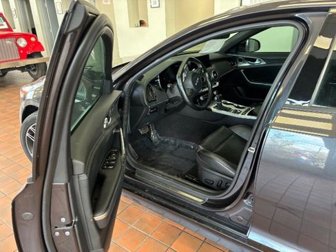 Used 2022 Kia Stinger GT1 RWD image 14