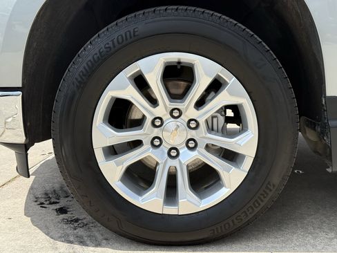 Used 2024 Chevrolet Silverado 1500 LTZ image 12