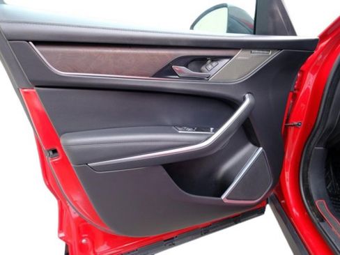 Used 2021 Jaguar F-PACE S image 11