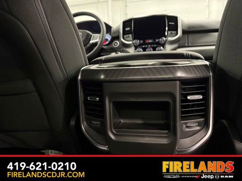 New 2026 RAM 1500 4x4 Crew Cab image 22